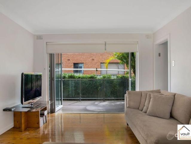 Spacious Two Bedroom Unit with a Yard