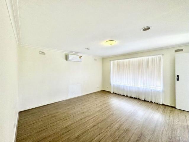 Spacious Two Bedroom Unit with Excellent Parking