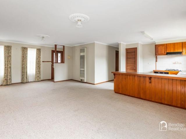 SPACIOUS TWO BEDROOM UNIT WITH LOW MAINTENANCE LIVING