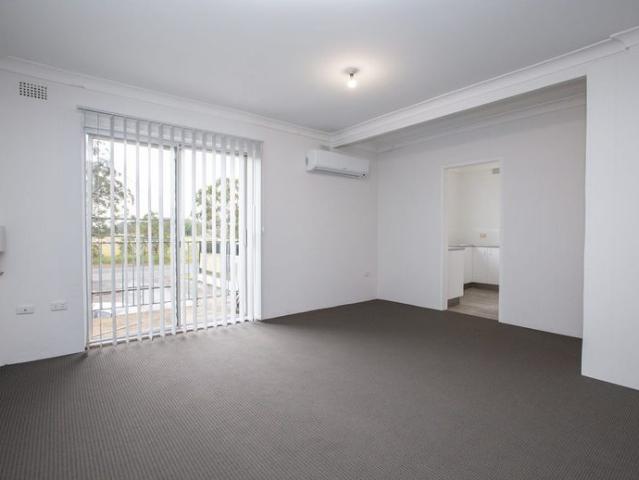 Spacious Two Bedroom Unit