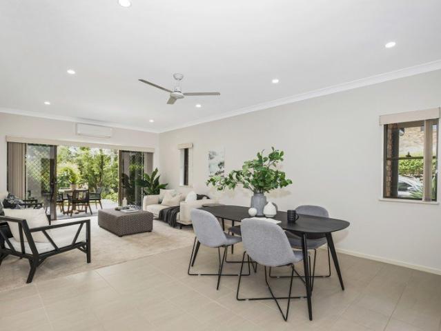 Spacious two bedroom villa with detached garage