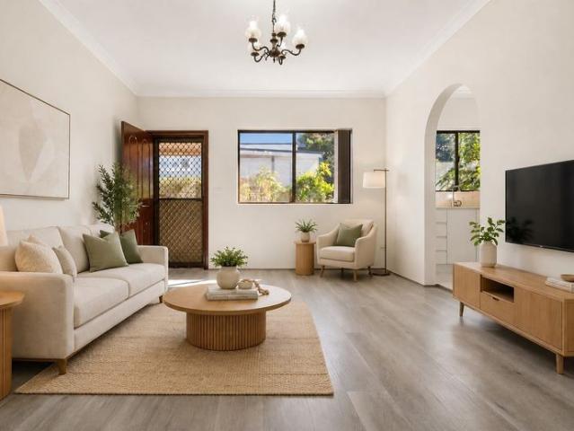 Spacious Two Bedroom Villa with Private Courtyard