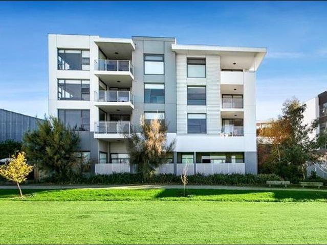 SPACIOUS TWO BEDROOM APARTMENT
