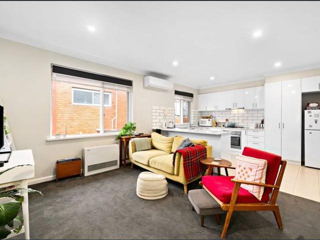 Spacious Two Bedroom Apartment!