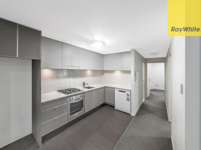 Spacious Two Bedroom Apartment in Convenient Rosehill Location