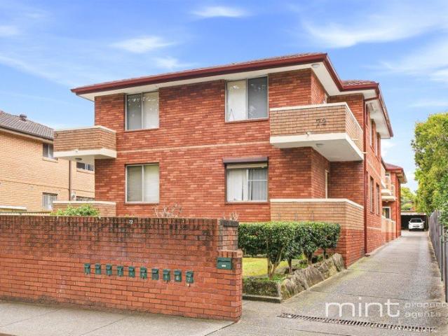 Spacious Two Bedroom Apartment in a Convenient Campsie Location