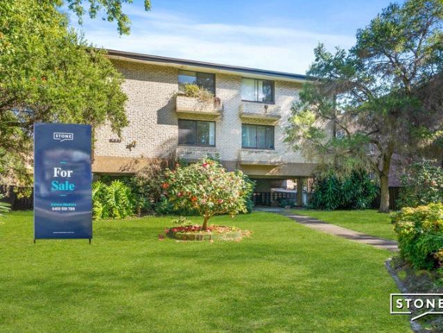 Spacious Two Bedroom Apartment in a Highly Connected Location