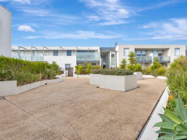 Spacious Two Bedroom Apartment in a Quiet Maidstone Pocket
