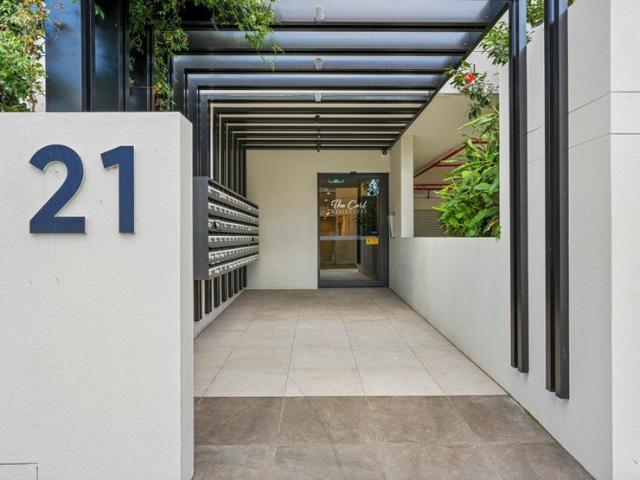 Spacious Two Bedroom Apartment in Prime Location