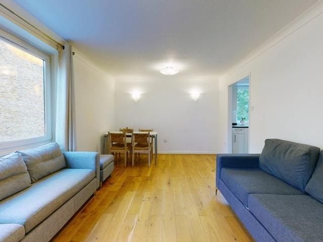 Spacious Two Bedroom Apartment in the of Chi