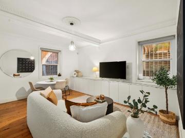 Spacious Two Bedroom Apartment in the Heart of Bellevue Hill