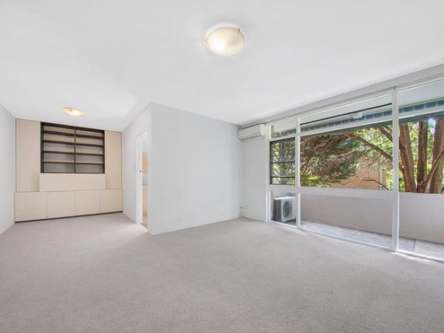 Spacious Two Bedroom Apartment in the Heart of Cremorne