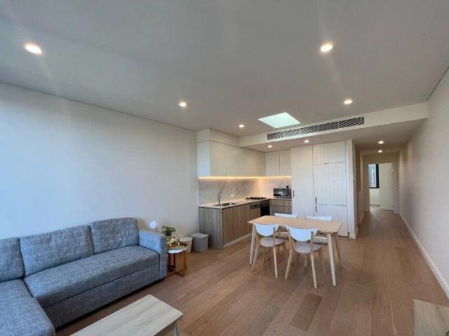 Spacious Two Bedroom Apartment in the Heart of Erskineville