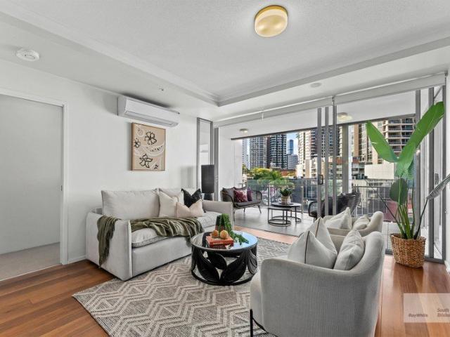 Spacious Two Bedroom Apartment in the heart of South Brisbane
