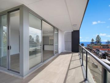 Spacious Two Bedroom Apartment in the Heart of Terrigal
