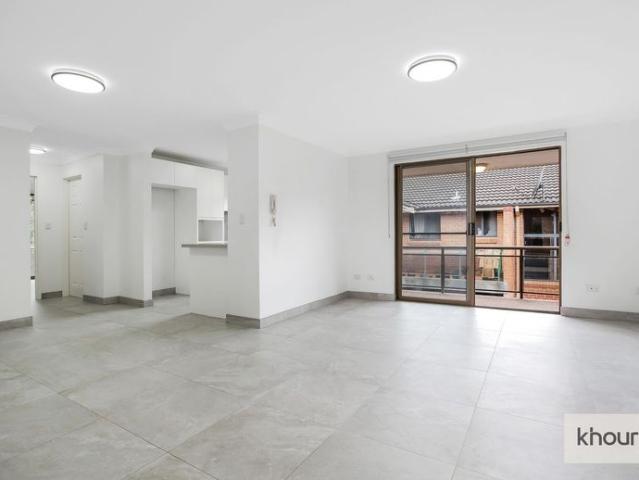 SPACIOUS TWO BEDROOM APARTMENT WESTMEAD!