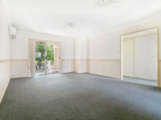 Spacious Two Bedroom Apartment with Double Garage in Coorparoo