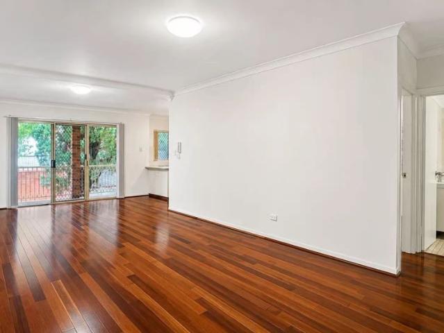 Spacious Two Bedroom Apartment with Dual Balconies & Lock Up Garage