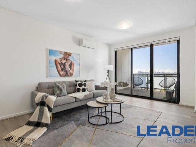 Spacious Two Bedroom Apartment With Open District Outlook