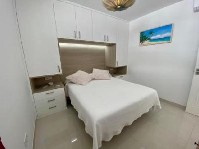 Spacious two bedroom apartment with sea views in Puerto Rico