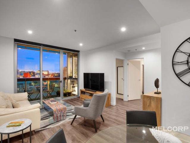 Spacious Two Bedroom City Living with Spectacular Views in the Heart of QV