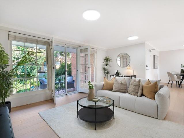 Spacious two bedroom garden apartment on the doorstep to Lane Cove Village