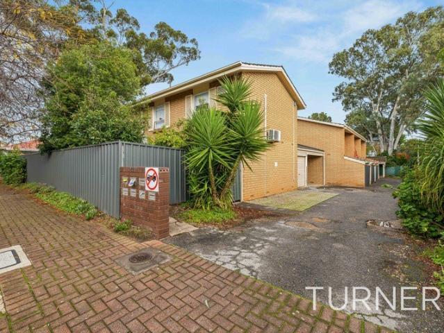 Spacious Two Bedroom Home in a Convenient Lifestyle Location
