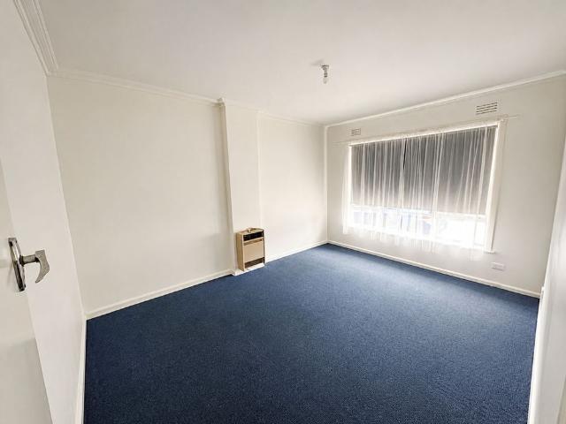 Spacious Two Bedroom Home in a Convenient St Albans Location