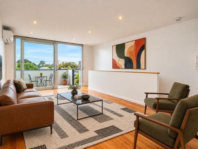 Spacious Two Bedroom Living in the Heart of Fitzroy North