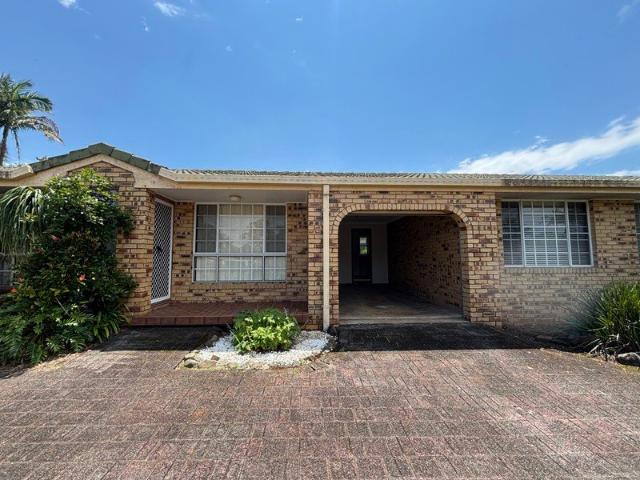 Spacious Two Bedroom Living with Private Courtyard