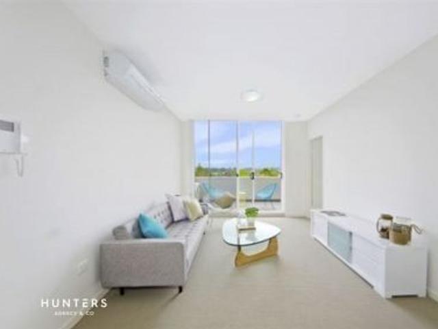 Spacious Two Bedroom Modern Apartment
