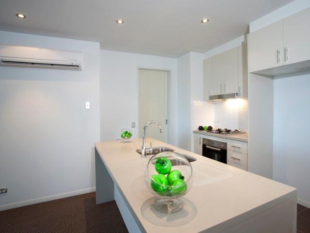 SPACIOUS TWO BEDROOM + STUDY APARTMENT IN THE HEART OF SOUTHPORT UNFURNISHED