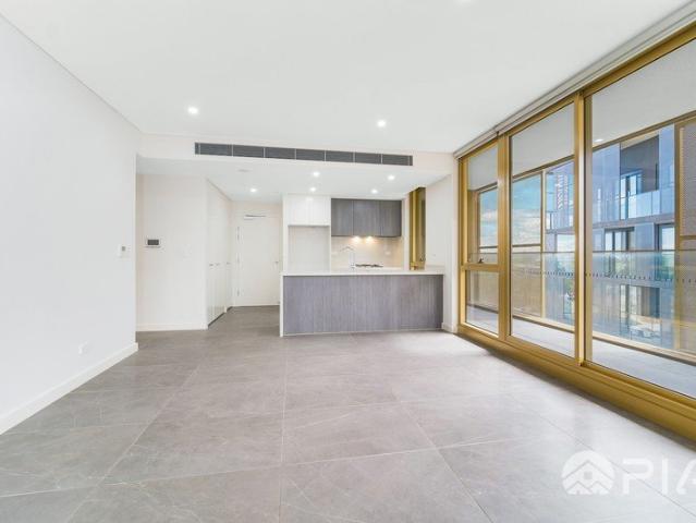 Spacious Two Bedroom Study Apartment with a Wrap Around Balcony!