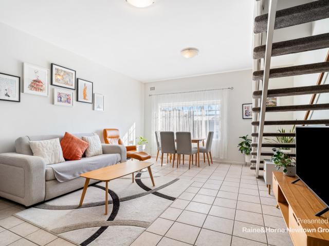 Spacious Two Level Apartment in the heart of Leichhardt