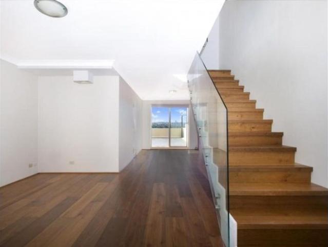 Spacious two level apartment