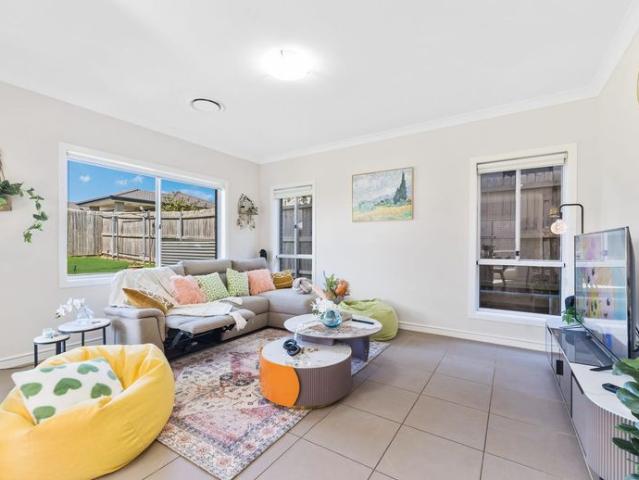 Spacious TWO Level Family Home in The Ponds