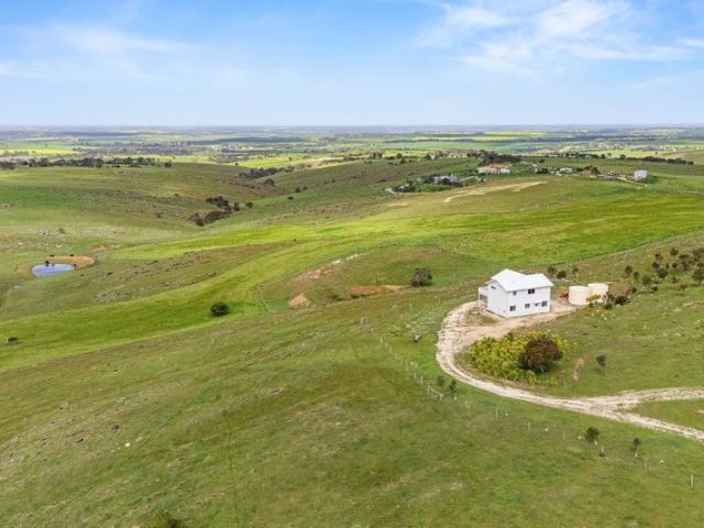 Spacious Two Level Home on 16.97 Hectares