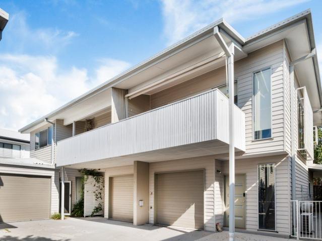 Spacious Two Level Townhouse Moments from Nundah Village