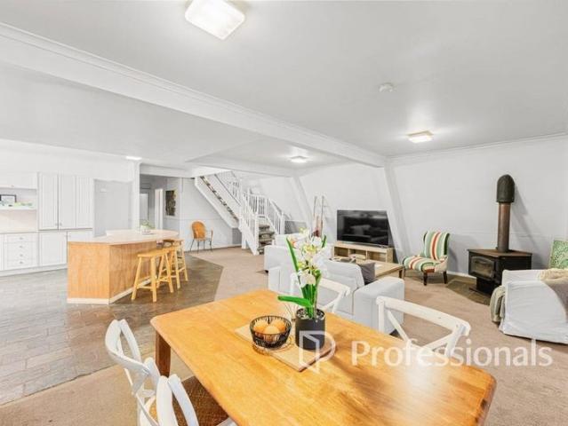 Spacious Two Storey Family Home