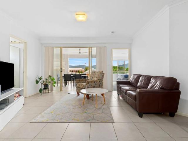 Spacious unfurnished three bedroom apartment in a prime CBD location