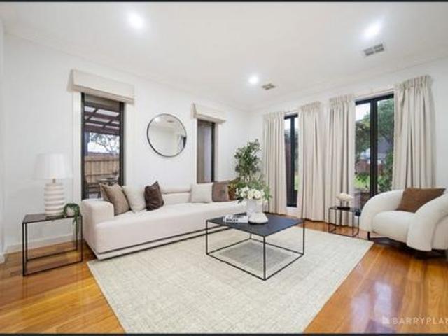 Spacious Unfurnished Family Home in Prime Templestowe Lower Location