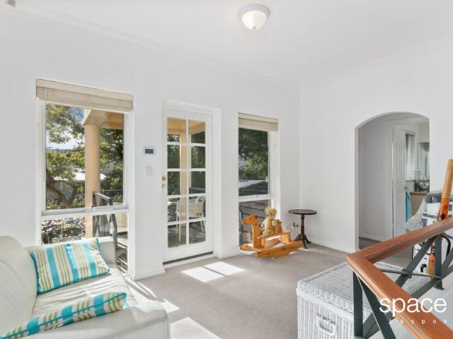 Spacious unfurnished family home, in sought after location