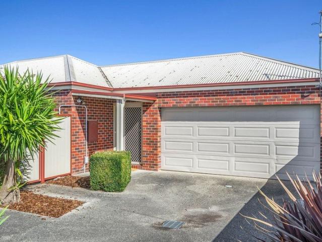SPACIOUS UNIT, EASY LIFESTYLE