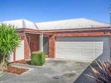 SPACIOUS UNIT, EASY LIFESTYLE