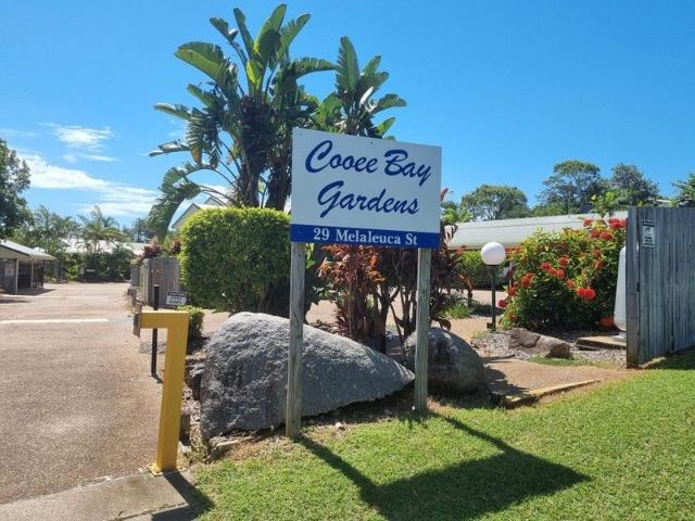 Spacious Unit handy to beach