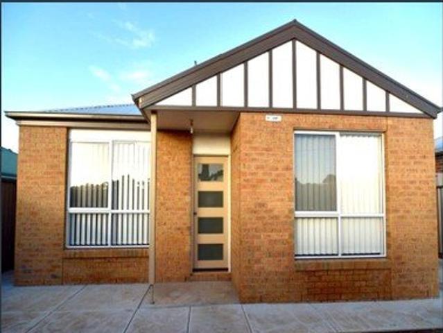 Spacious Unit in a Convenient Location