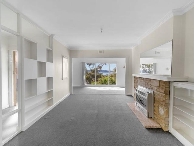 Spacious Unit in Great Location