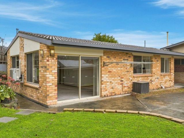 Spacious unit in sought after location