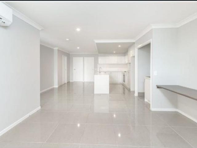 Spacious unit in the heart of Taringa