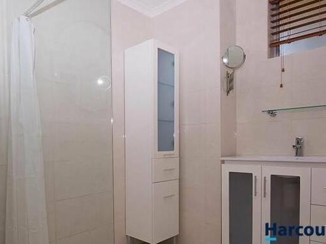 SPACIOUS UNIT JUST A SHORT WALK FROM THE TRAIN STATION